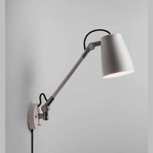 Atelier Grande Wall Light