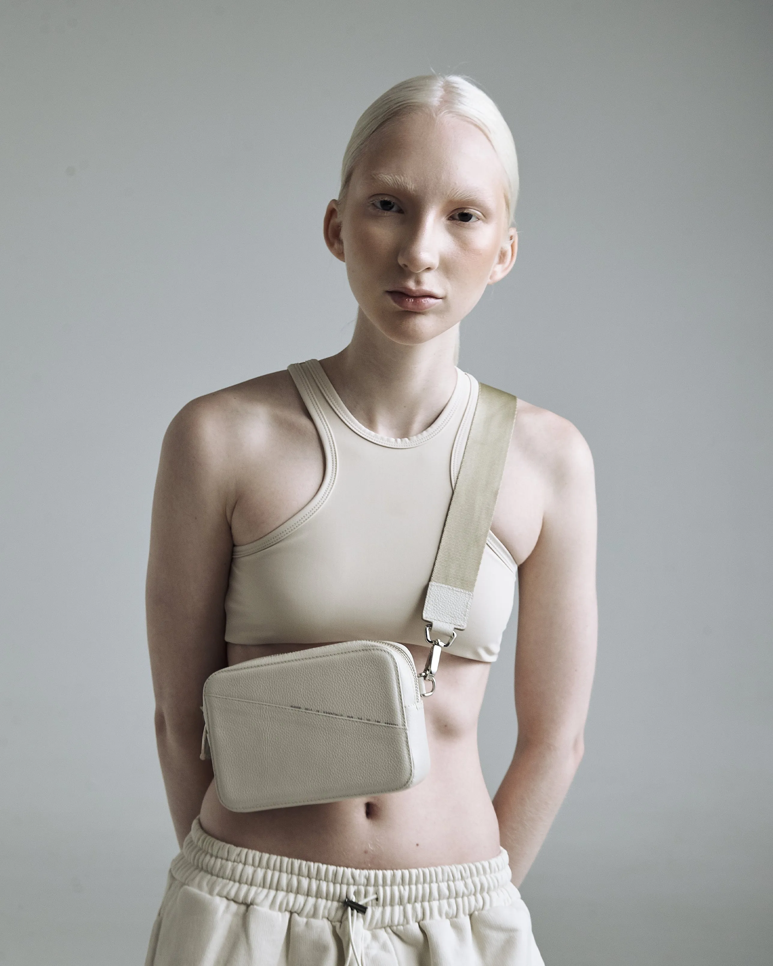 Basics Leather Cross-Body Bag Cream