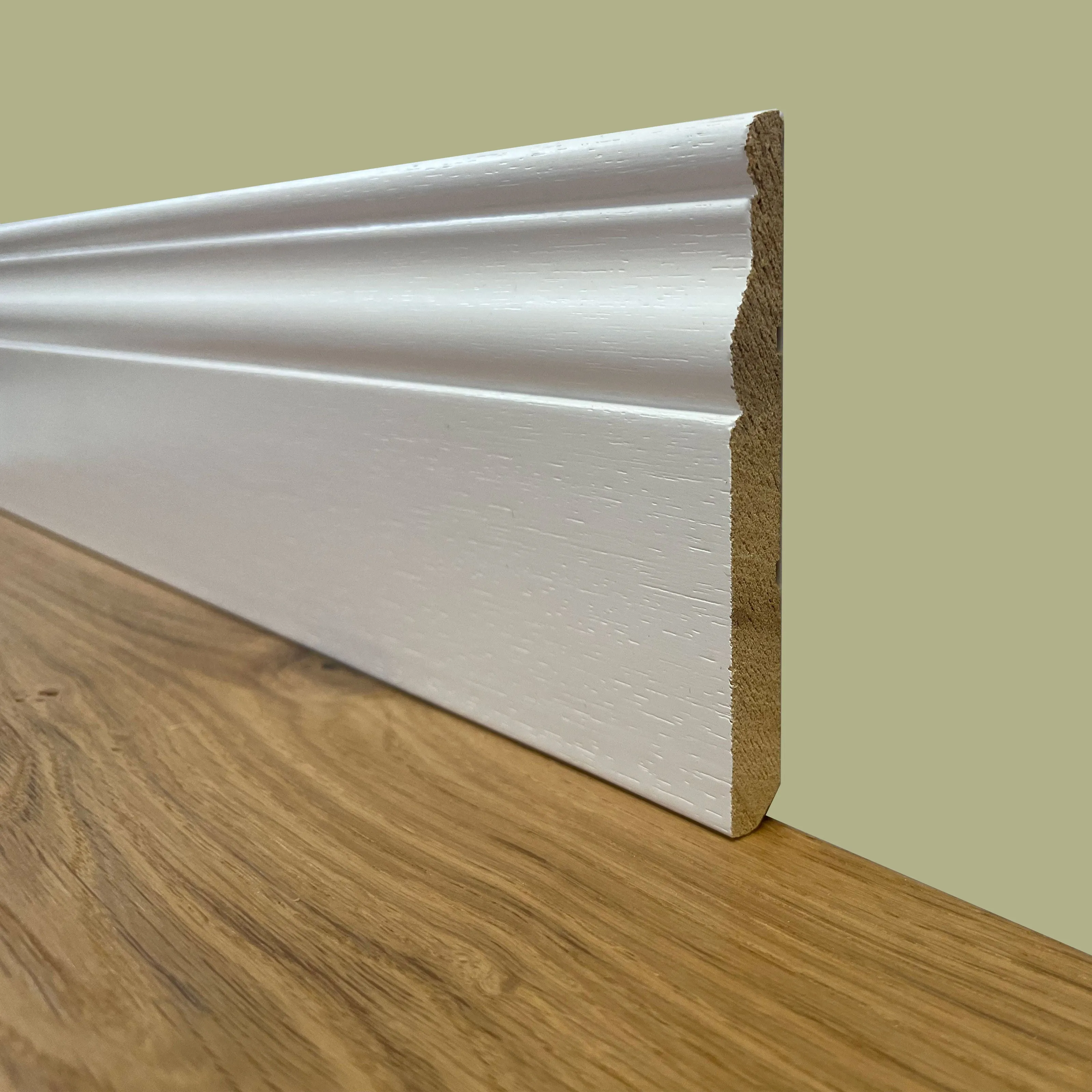 BATTISCOPA SLIM laccato bianco in legno MASSELLO DUCALE 100X10 (prezzo al ML)