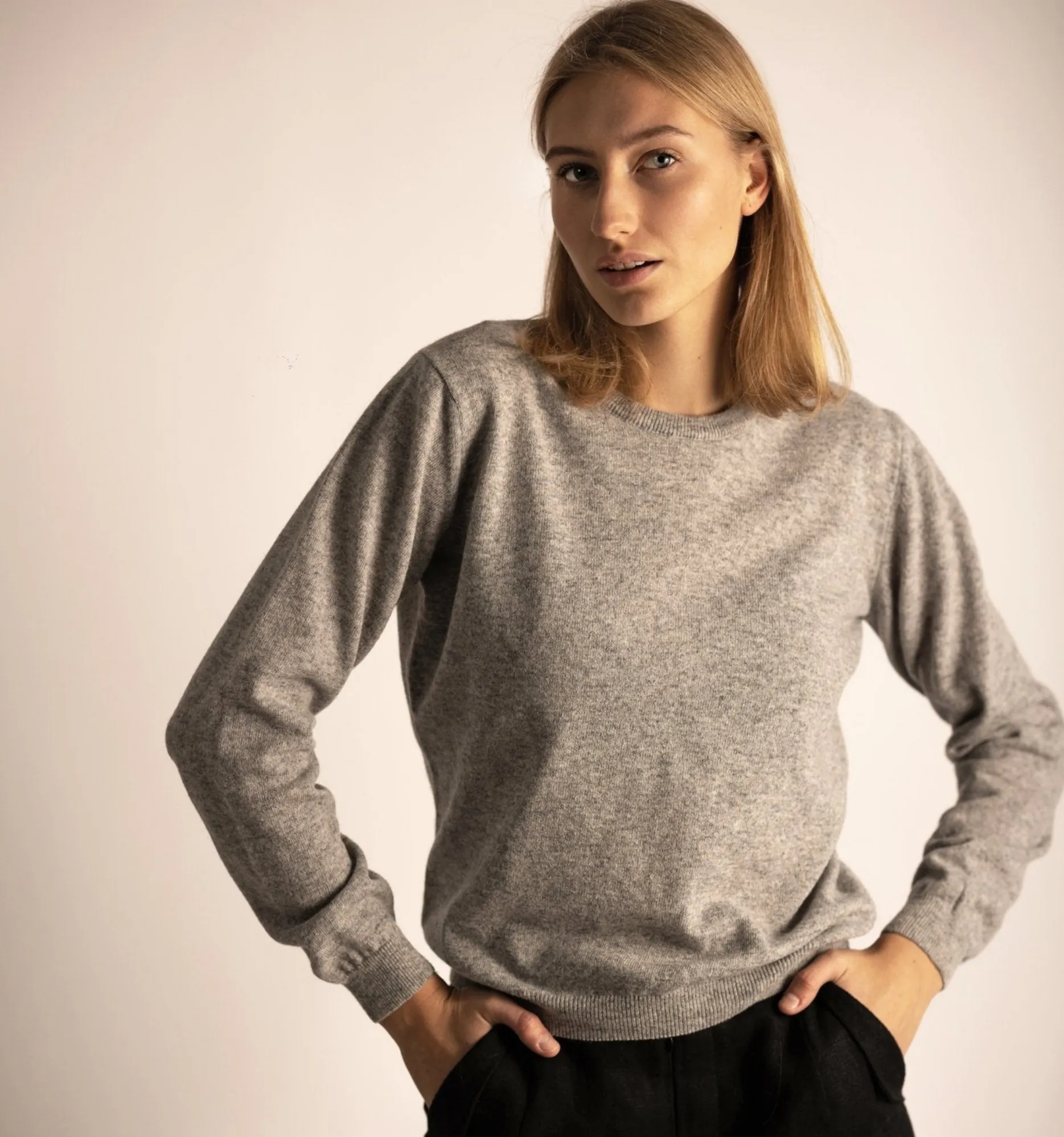 Cassie  kashmir sweater med rund hals