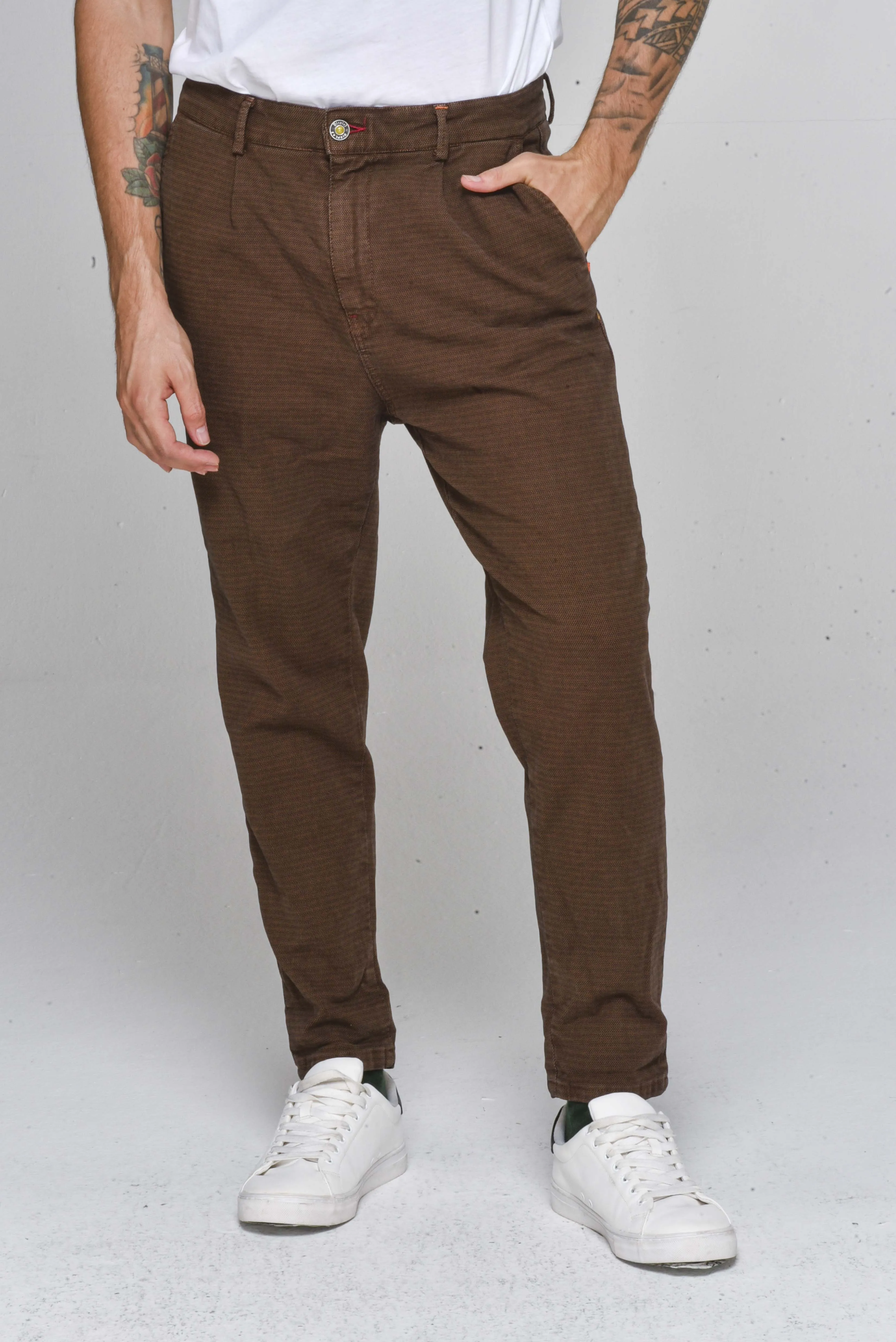 Pantaloni in cotone slim New Private Janet Tabacco FW22/23